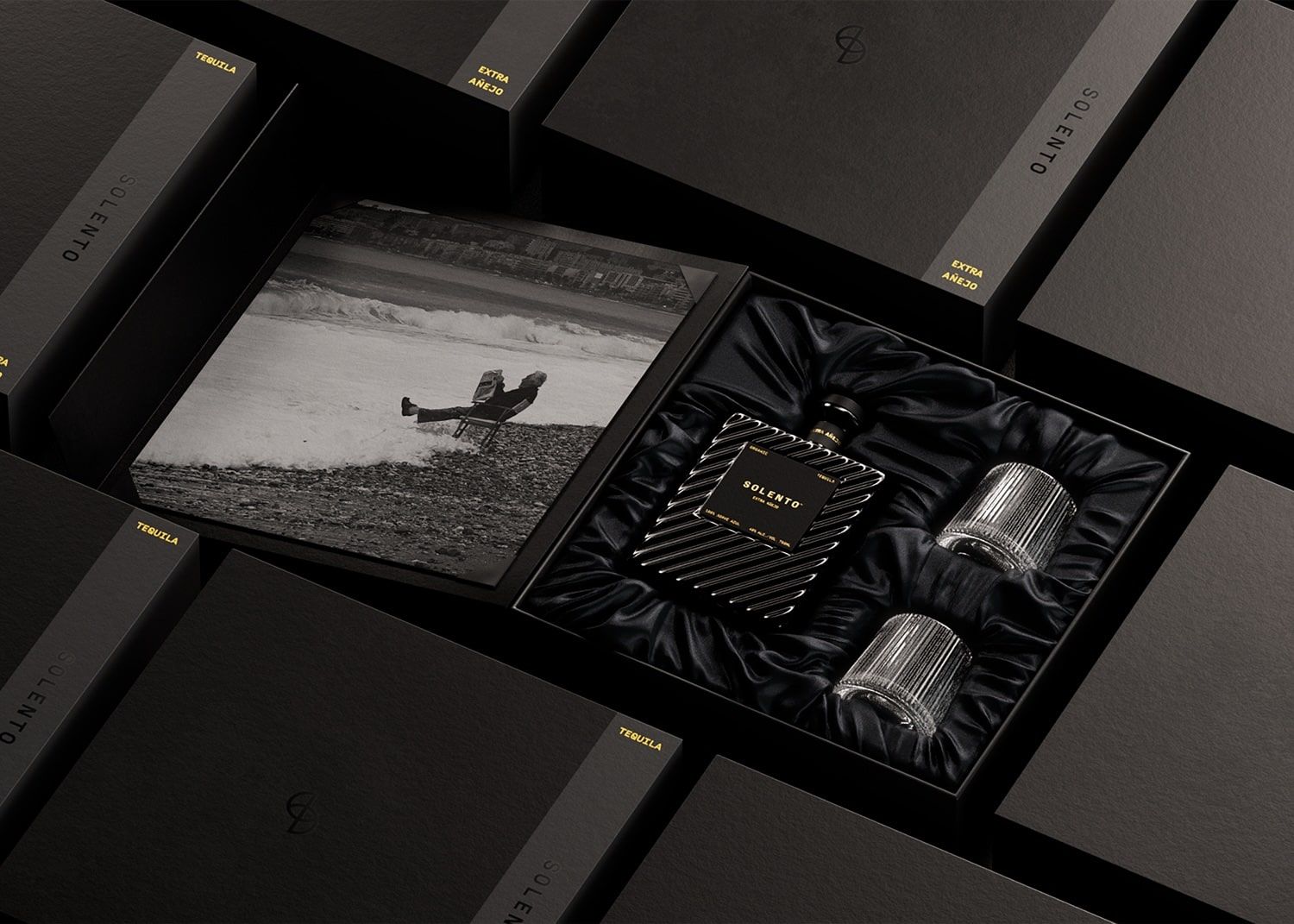 Studio Ethur Solento Tequila Project Magnetic Rigid Box Packaging Custom Insert